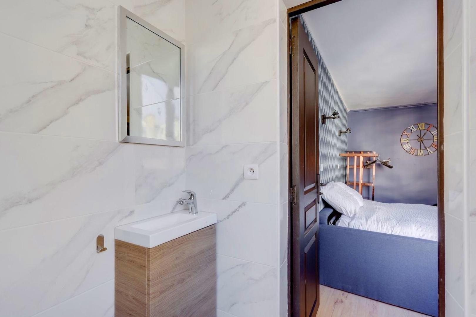 Bluestay 11 - Charmant Studio Au Coeur De Paris Bagian luar foto